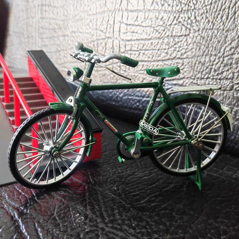 1:10 Schaal Gegoten Legering M - Picture Of Mountain Biking recensie en prijs